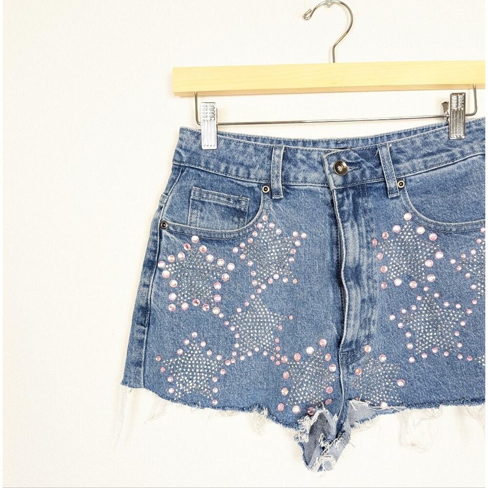 Hot Topic Y2K Star Embellished Distressed High Rise Denim Shorts Size 3 - Picture 3 of 7